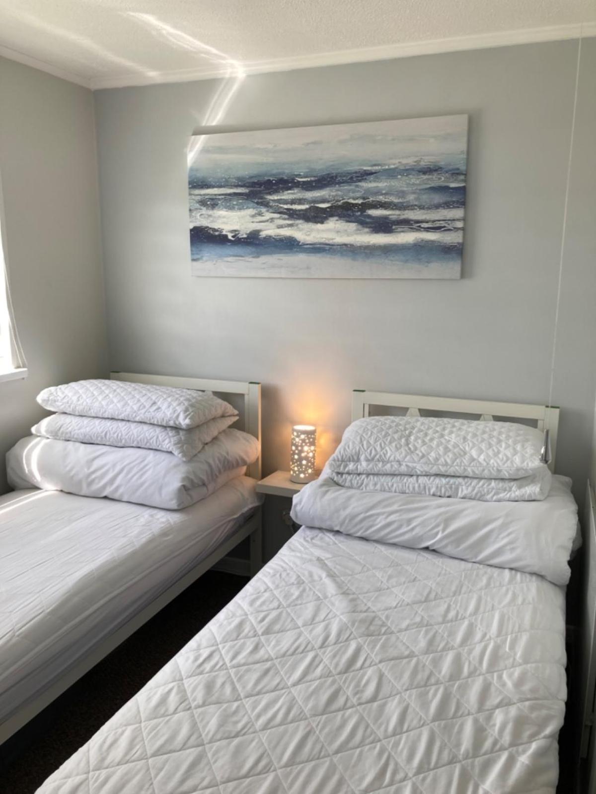 Beachcomber Sunbeach: Pet-Friendly Chalet with Club Access Scratby Exterior photo